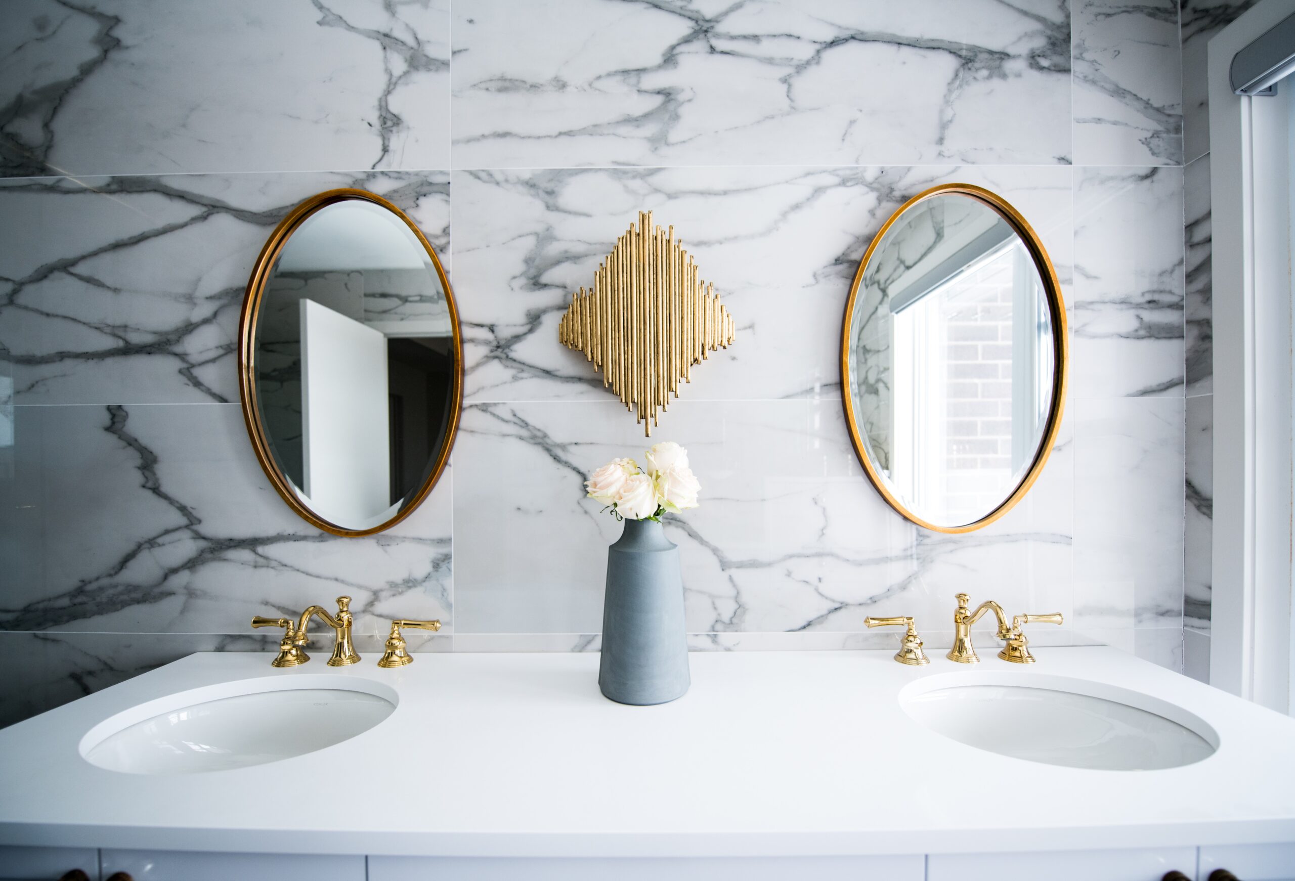 bathroom decor