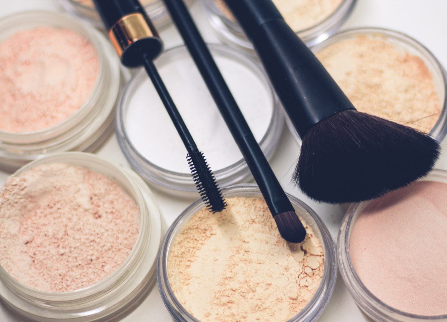 Why I Decided To Get Rid Of ALL My Makeup