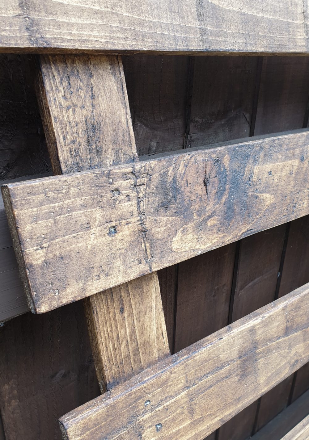 waxed pallet planter
