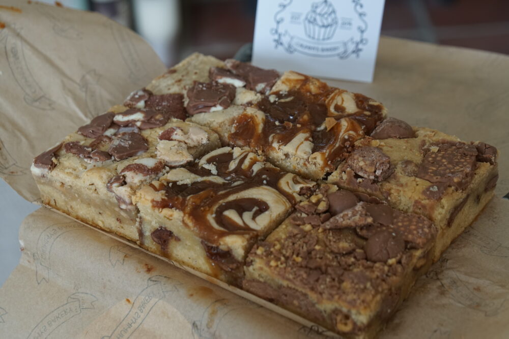 chummys bakery blondie box