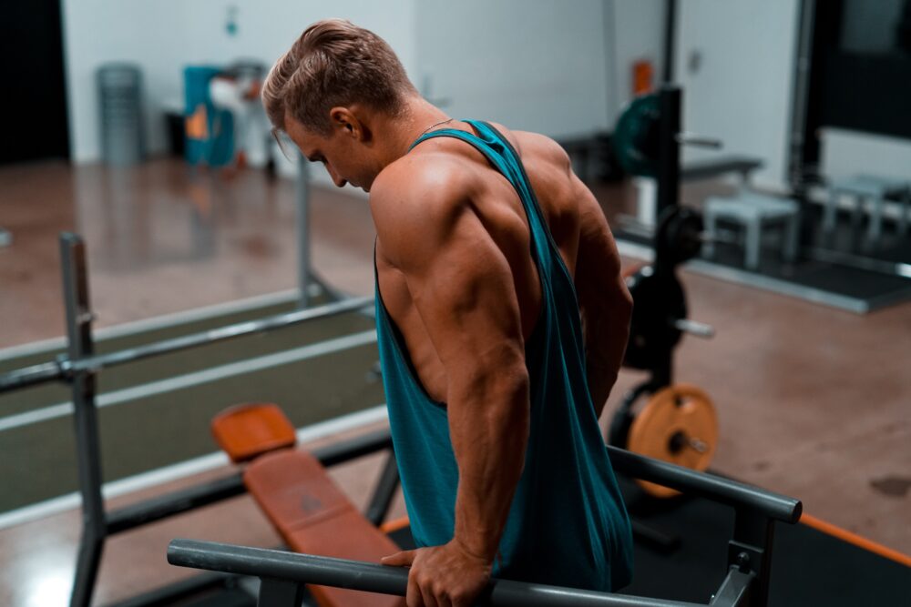 man doing tricep dips