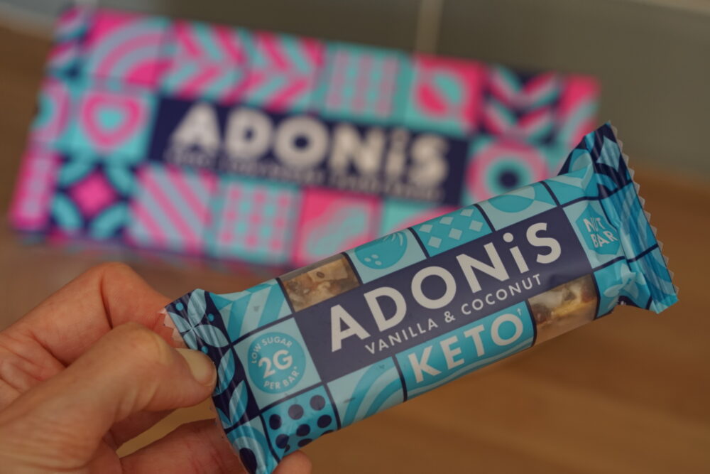 adonis vanilla & coconut keto bar