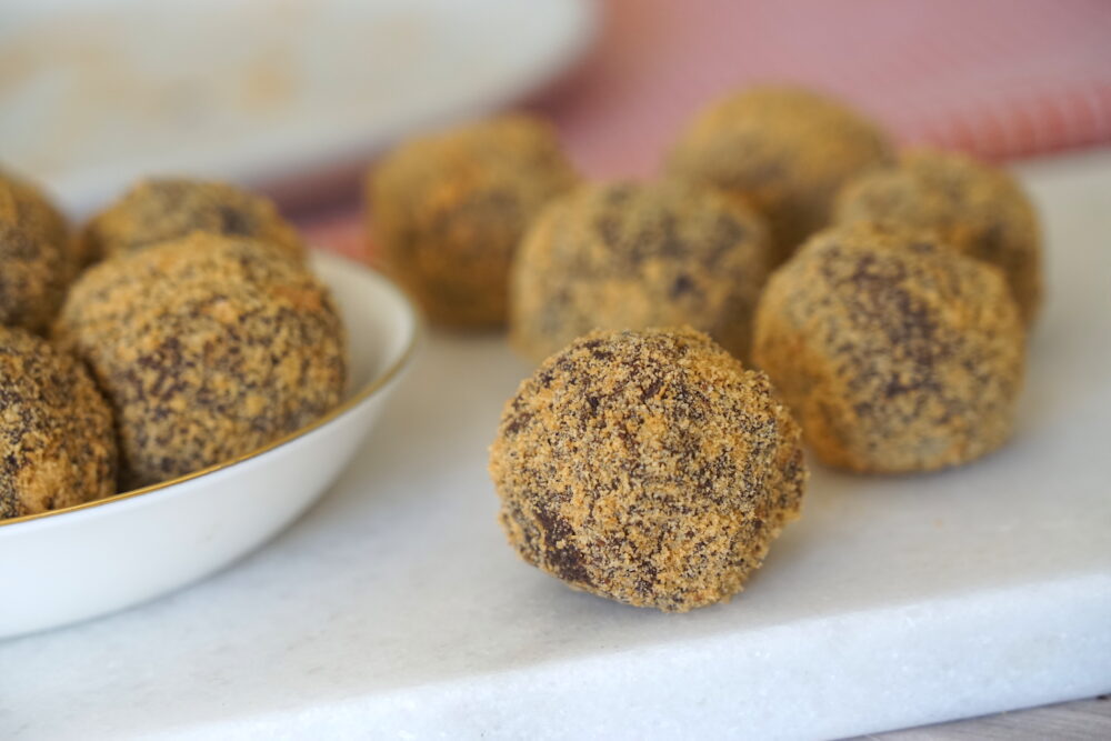 individual rolled chocolate truffle ball